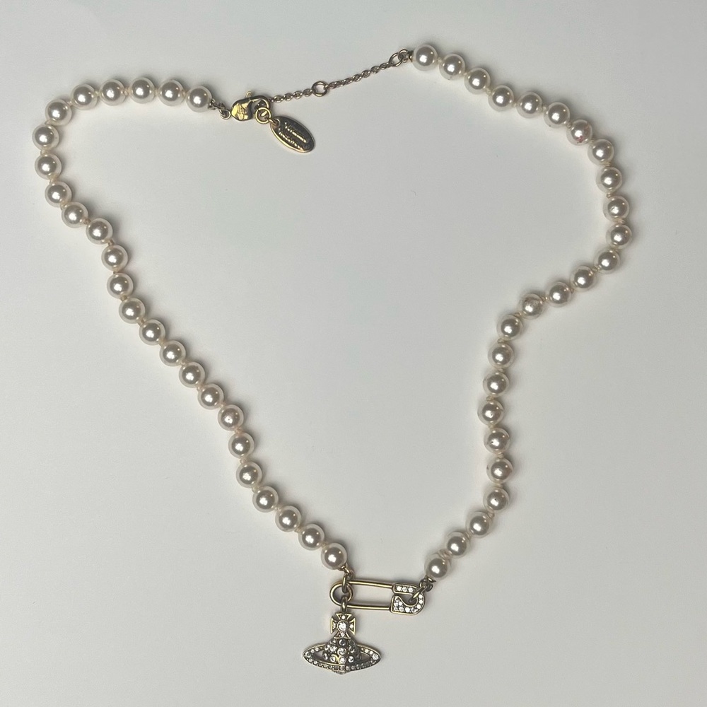 Vivienne Westwood gold and white pearl necklace
